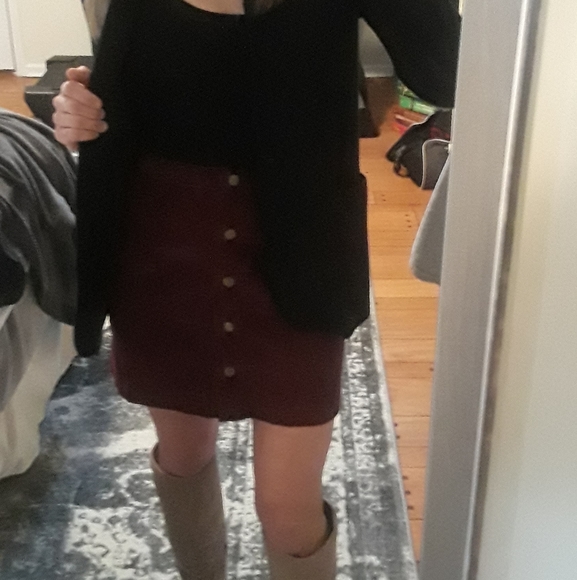 Corduroy button skirt - Picture 4 of 4